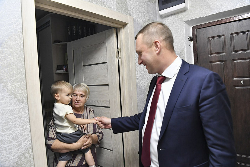 Саратовский губернатор помог семье мобилизованного