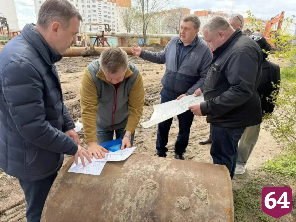 В Энгельсе восстанавливают водоснабжение многоэтажек 