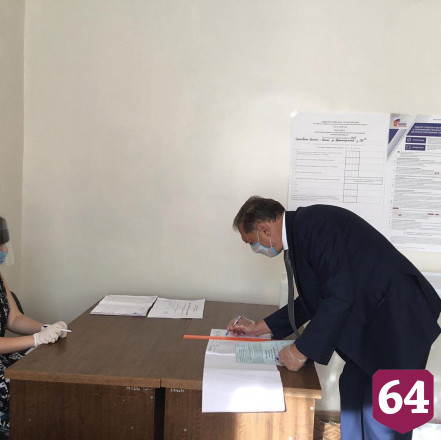Александр Стрелюхин вместе с сыном проголосовал по поправкам в Конституцию