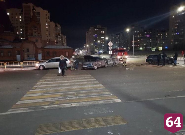 В столкновении двух иномарок на Менякина ранена женщина