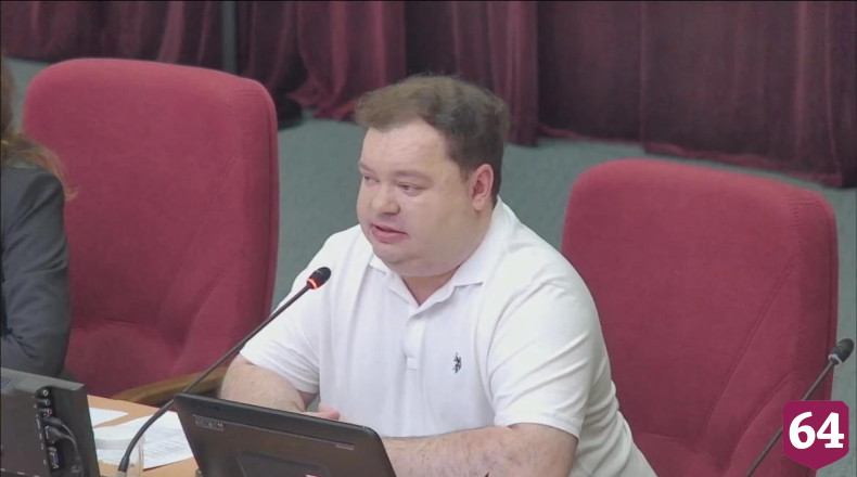 Балконы для саратовской гостиницы «Россия» отреставрируют в Санкт-Петербурге 