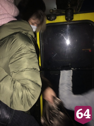 Жителей Саратова в пандемию возят, как шпроты в банке