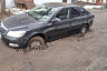 В Саратове на размытой водой дороге провалился автомобиль
