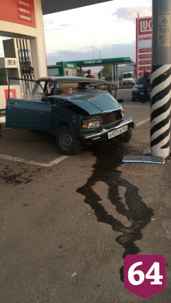 Водитель «Лады» устроил ДТП на автозаправке