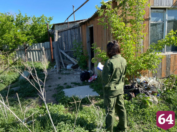 В частном доме под Саратовом нашли зарезанного мужчину