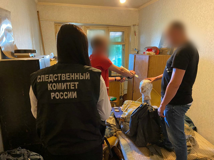 Житель Саратова убил соседа по коммуналке ножом в голову 
