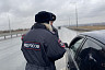 Автоинспекторы Саратова на трассе беседовали с водителями о безопасности