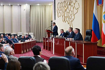 Саратовский губернатор рекомендовал чиновникам «не сидеть в кабинетах и отчеты составлять»