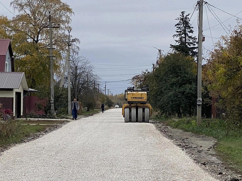 В райцентре Саратовской области завершается ремонт проблемных участков автодорог