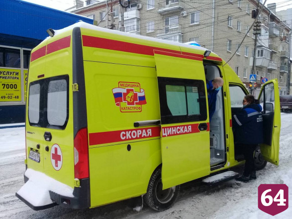 Водитель легковушки пострадал в ДТП с такси в центре Саратова