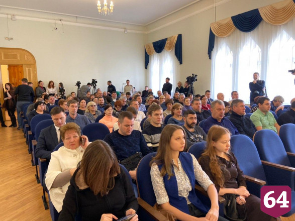 Володин призвал оформлять заведения на проспекте Кирова в едином стиле  