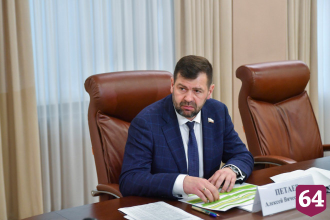 Губернатор после жалоб в соцсетях поручил отремонтировать трассу