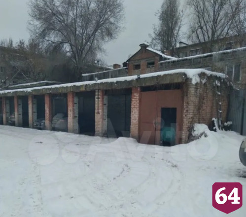 В Саратове землю у Сенного рынка продают по миллиону за «сотку»
