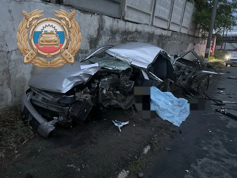 Мужчина погиб в ДТП со столбом в Саратовской области