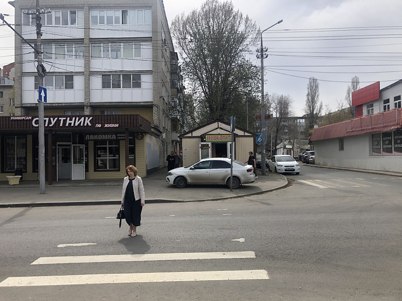 Жители Саратова просят наказать «в край обнаглевшего автохама»