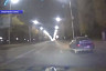 В Саратове подросток на угнанной машине уходил от полицейской погони