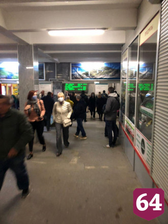 Жители Саратова не боятся заболеть коронавирусом на вокзале