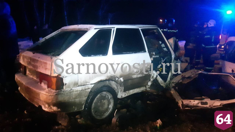 Установлены обстоятельства гибели троих мужчин в ДТП под Саратовом