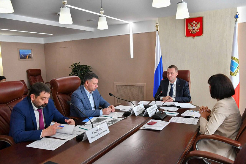 Губернатор призвал увеличить число заявок на ремонт школ