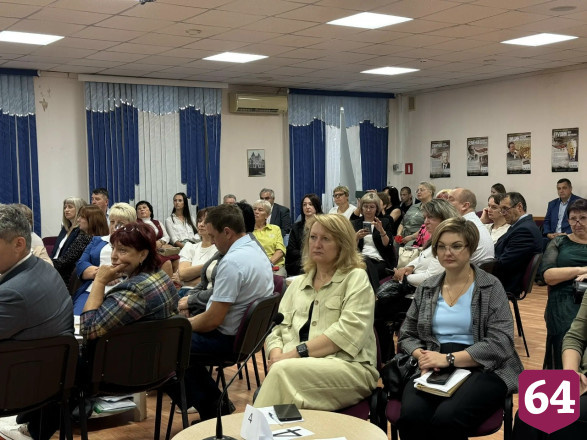 Саратовским соцработникам окажут психологическую помощь