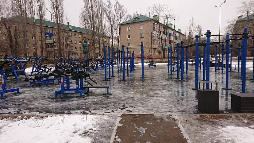 Вандалы изуродовали народный фитнес-парк под Саратовом