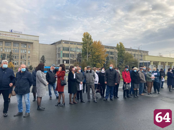 Саратовские школы получили 35 новых автобусов 