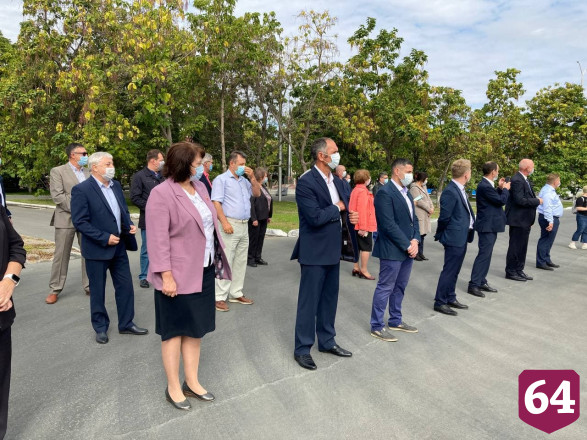Саратовские больницы получили 55 новых внедорожников