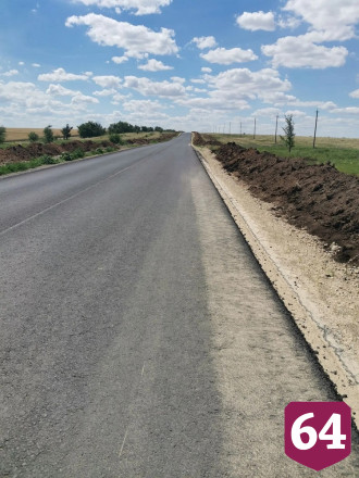 В Саратовской области ремонтируют дороги с опережением срока