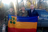 Саратовским мобилизованным передали автомобили и выпечку 