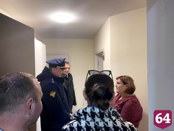 В доме для саратовских медиков подрядчик устраняет недоработки 