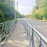 Вдоль оживленной дороги по просьбе горожан сделали тротуар