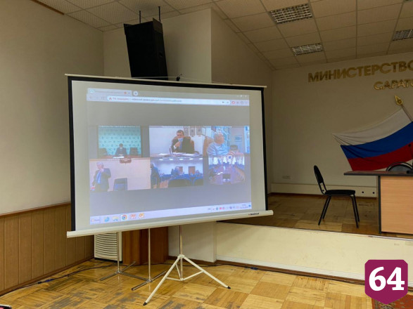 Многоэтажку в центре Саратова не могут достроить из-за высоты крана 