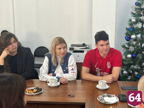 В Саратове обсудили моду на традиционные семьи