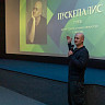Глеб Пускепалис предложил провести в Саратове премию «Поступок»