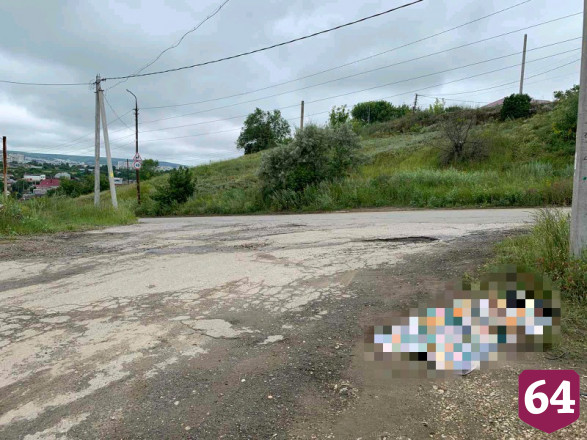 В Саратове на обочине дороги нашли труп