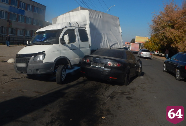 В Саратове после аварии с угнанной «Маздой» возбуждено дело