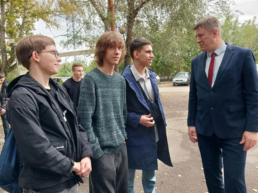 Саратовских школьников порадовало радушие сотрудников транспортного предприятия