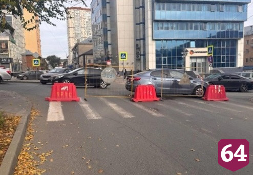 В Саратове для автомобилистов закрыли участок улицы Мичурина 