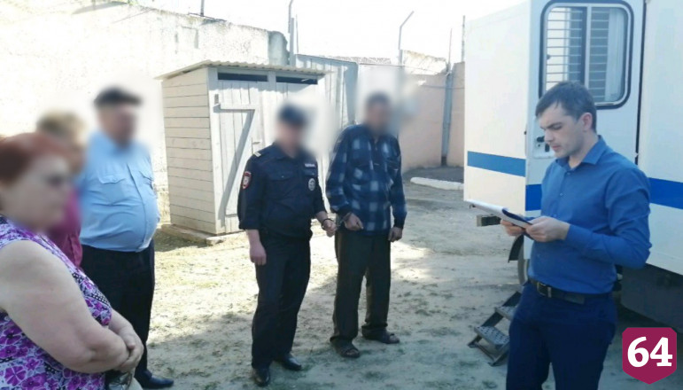Мужчина за оскорбления избил сковородой и зарезал родного сына 