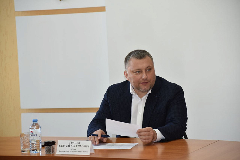 Главы трех районов Саратовской области покинут должности