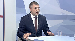 Начальник управления ветеринарии научил саратовцев выбирать мясо