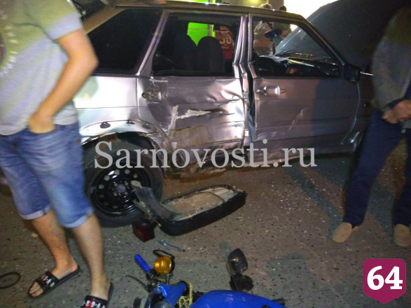 Подростки на мотоцикле разбились в ДТП с легковушкой под Саратовом