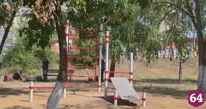 В Саратовской области появился сквер с волейбольной площадкой