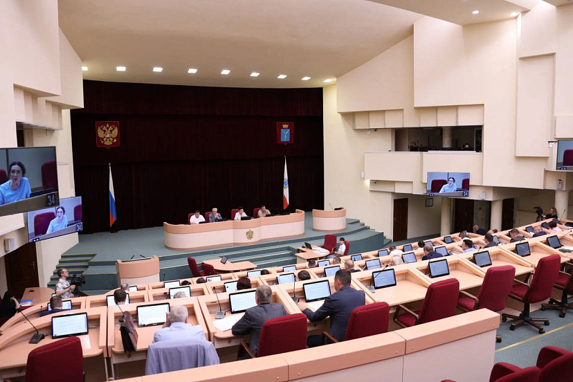 Депутаты поддержали решение Романа Бусаргина направить муниципалитетам миллиард рублей
