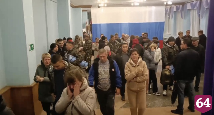 Под Саратовом мобилизованных проводили с теплой одеждой и спальниками 