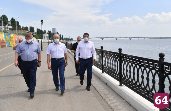 Губернатор потребовал отремонтировать размытую часть саратовской набережной