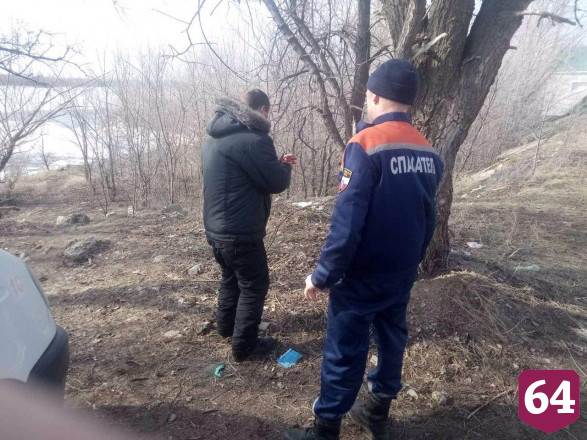 Пьяному мужчине потребовалась помощь врачей после прогулки по Волге
