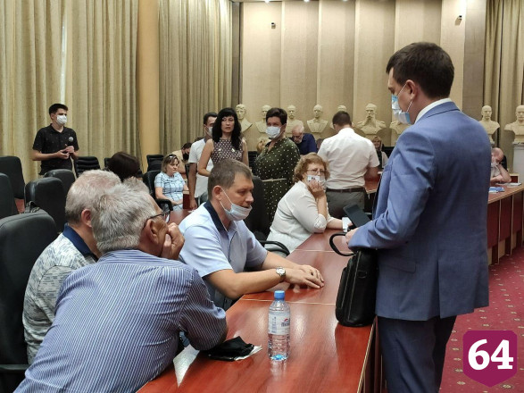Саратовский губернатор призвал дольщиков и коммунальщиков исполнять соглашения