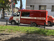 В Саратове у вокзала загорелся автомобиль