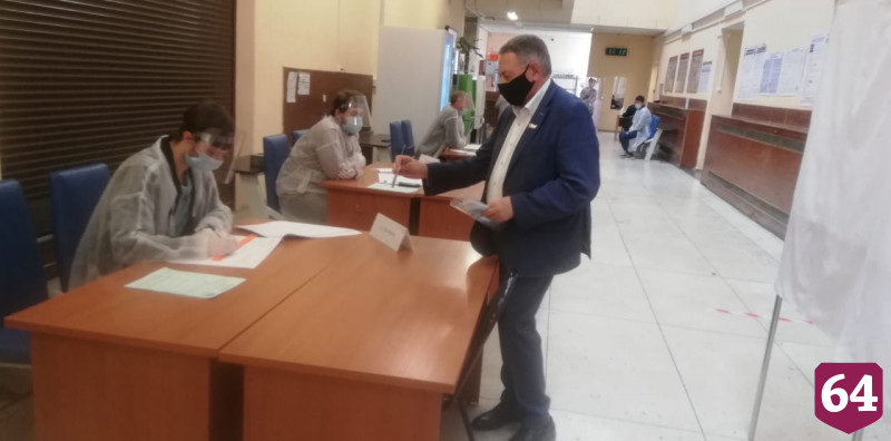 Голосование в Саратове проходит с соблюдением санитарных норм